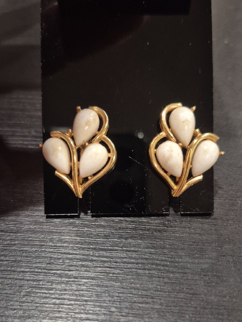 Crown Trifari gold tone Faux Stone Lucite clip on earrings